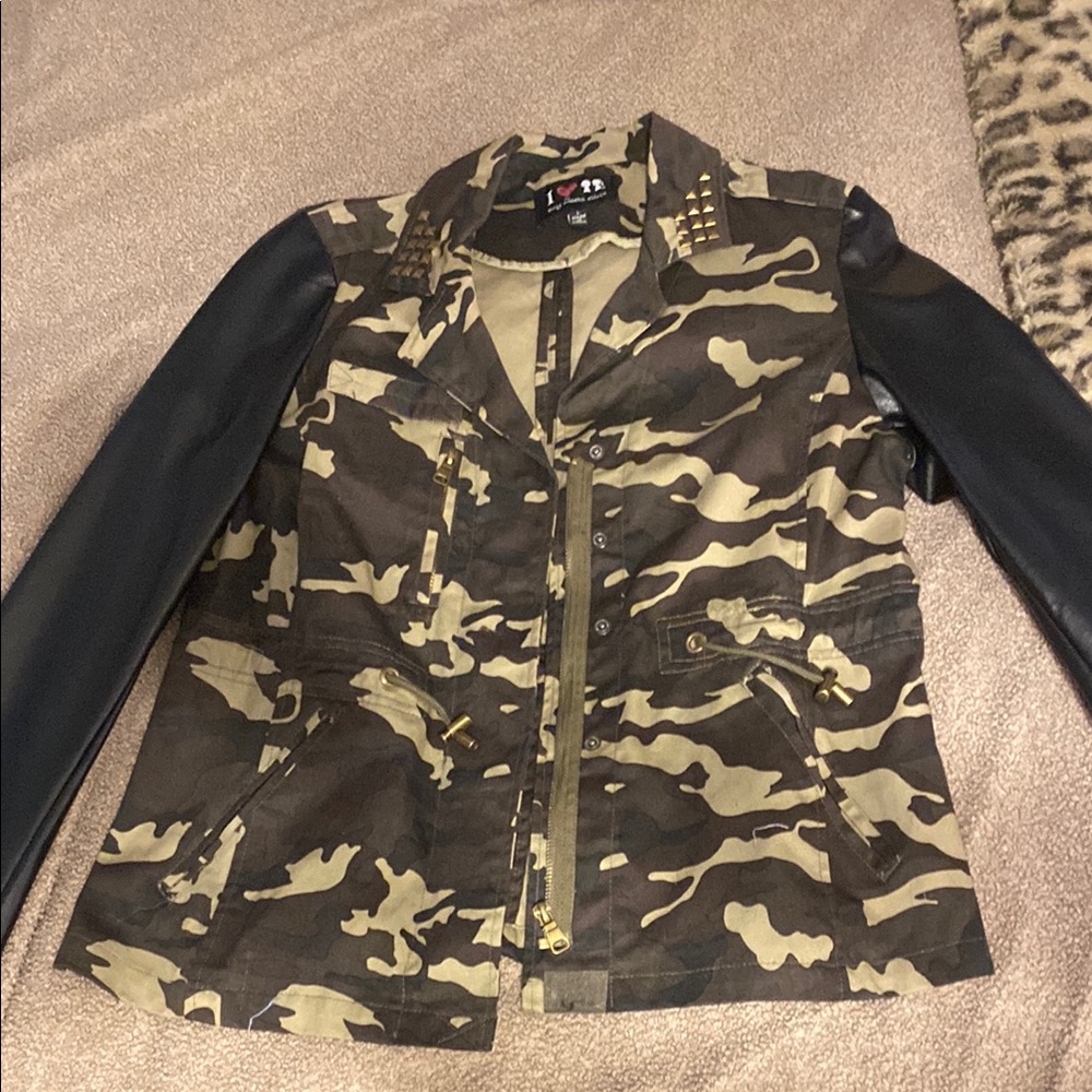Boy Meets Girl Utility Jacket Brown and Black Outdoor Essential